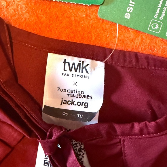 Burgundy Pierrot-style 100% organic cotton collar NWT - Picture 4 of 9